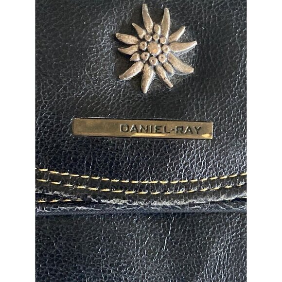 Daniel Ray Black Folded Wallet Snap Closure - Picture 2 of 8